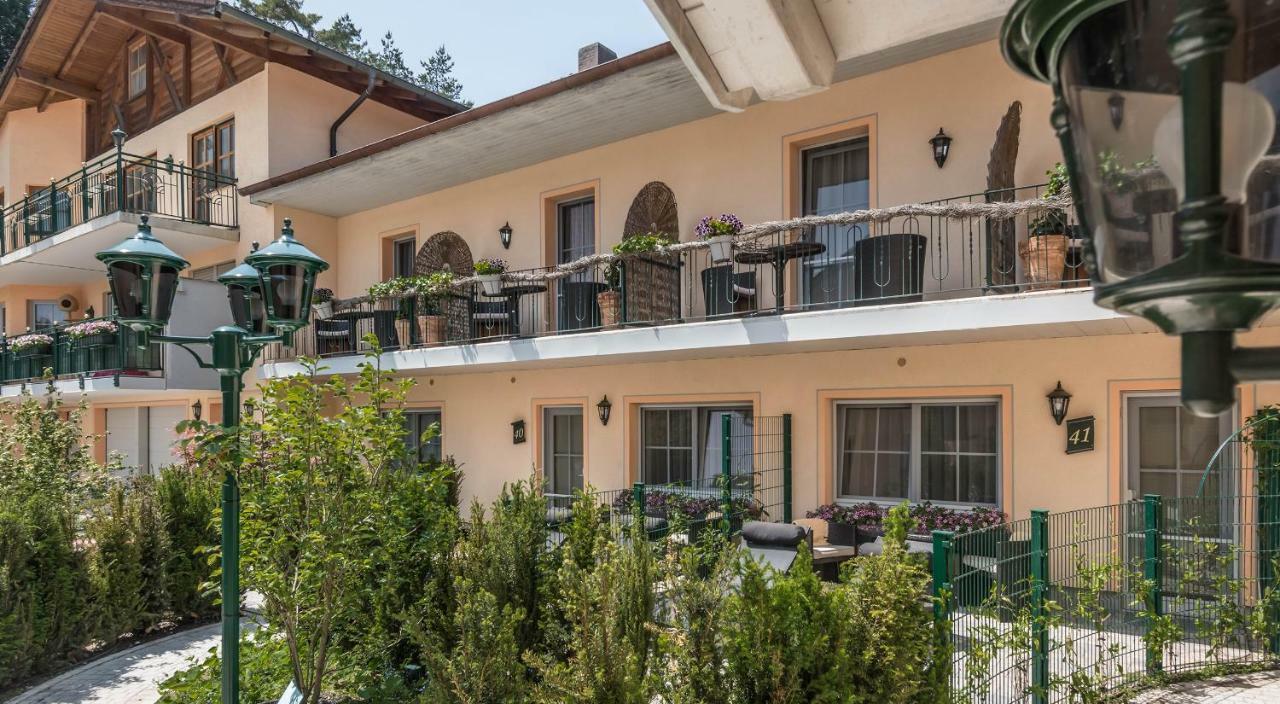 Hotel Mutz Garni Inning am Ammersee Exterior photo